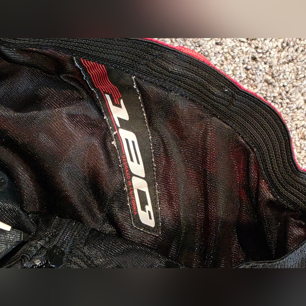 FOX RACING HONDA 180 Motocross Pants- YOUTH 12/14 28 - Picture 7 of 8